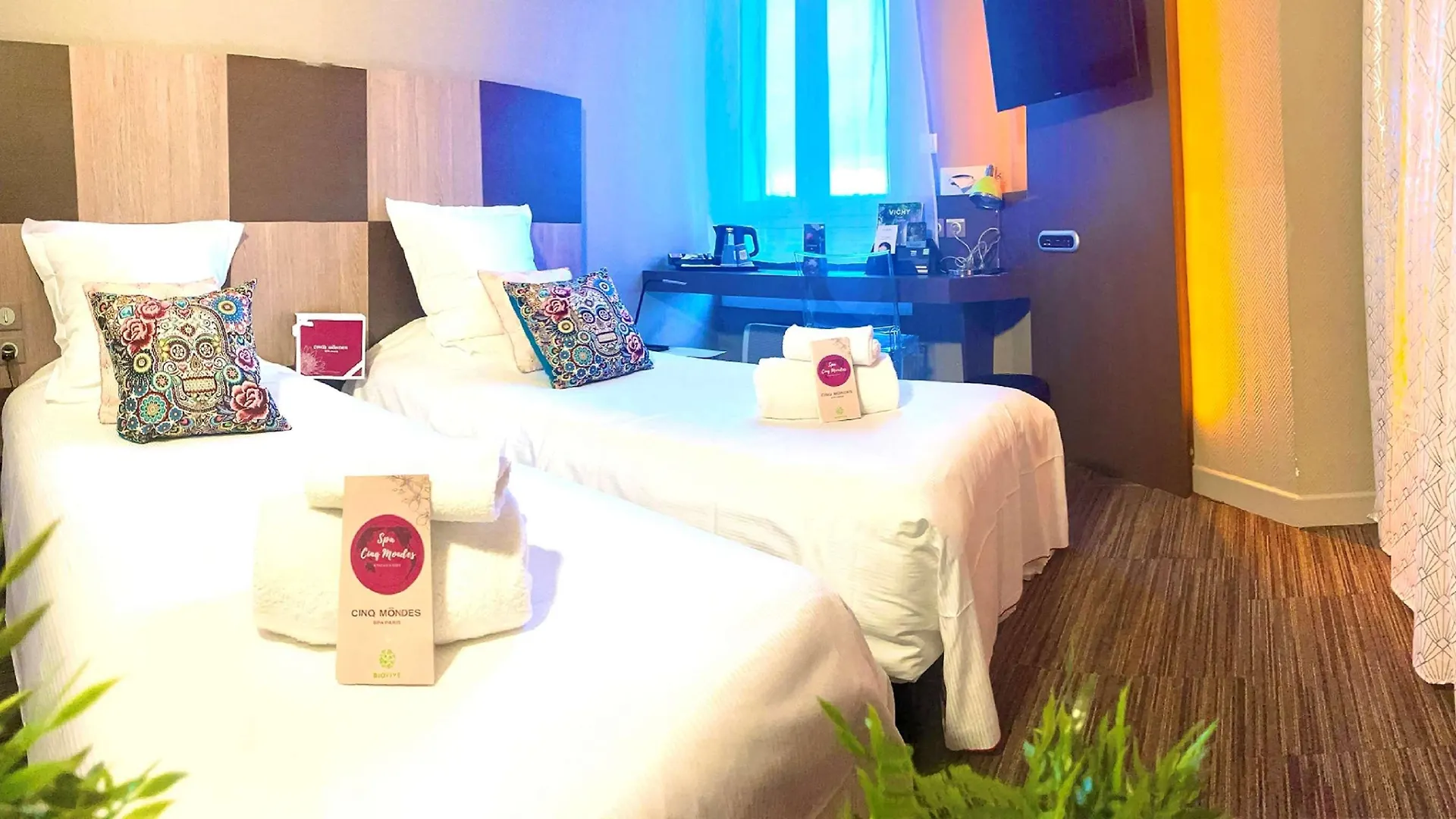 Kyriad Restaurant Centre Spa Vichy 3*,